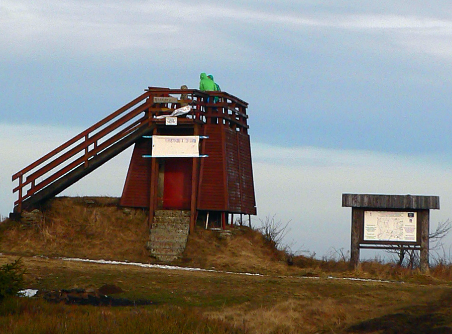 velka-raca-z-hmly-na-slnko