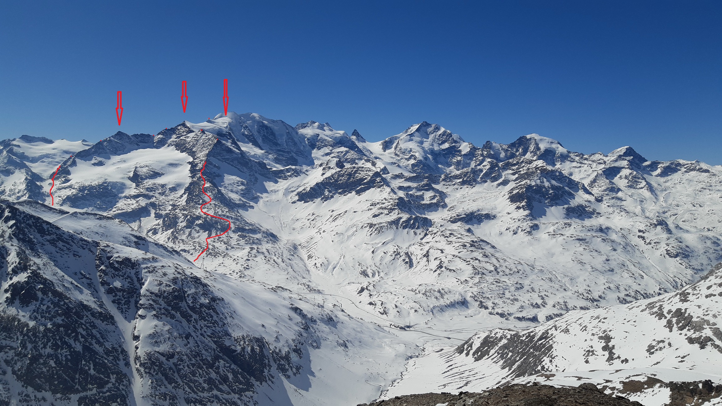 panoráma_Berninských_Álp_a_vyznačil_som_podkovu_Chambreny,_jednu_z_najkvalitnejších_túr_(leto)_čo_sa_mi_tu_za_10_rokov_podarilo