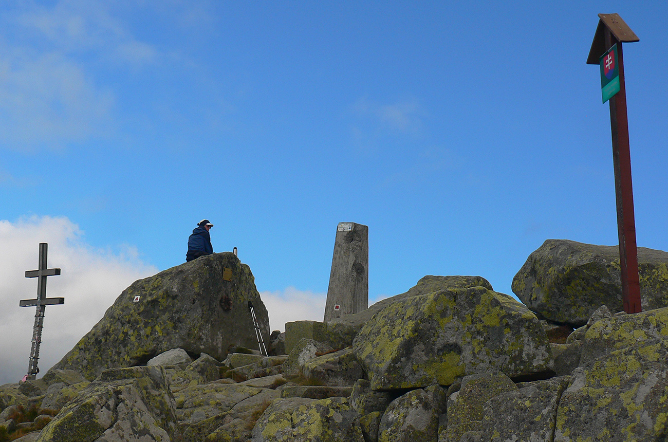 Tých_monumentov_je_tu_viac.