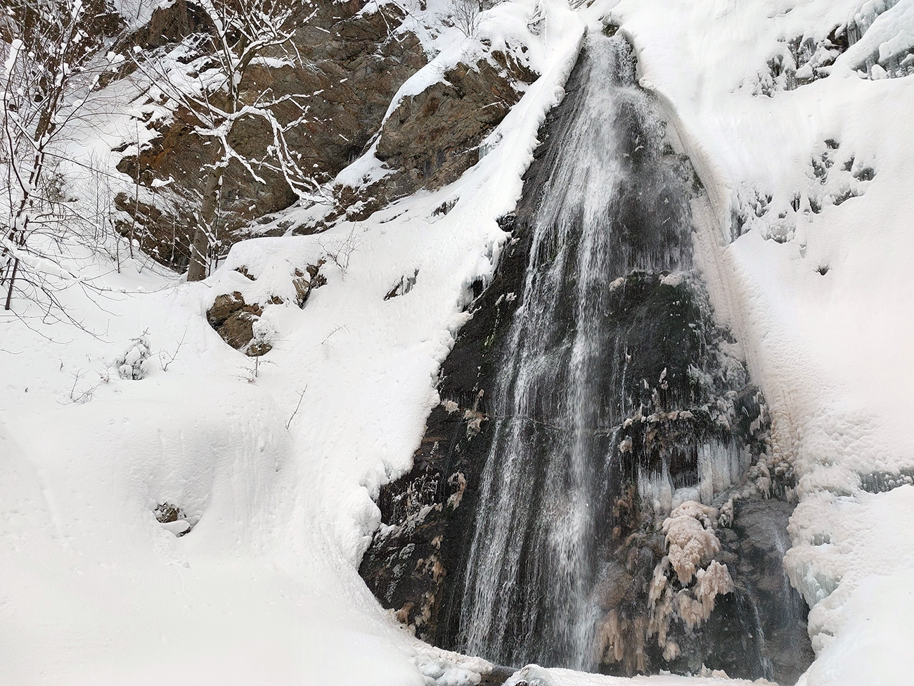 lubochnianska-dolina-a-l�utovsky-vodopad-na-pasoch-