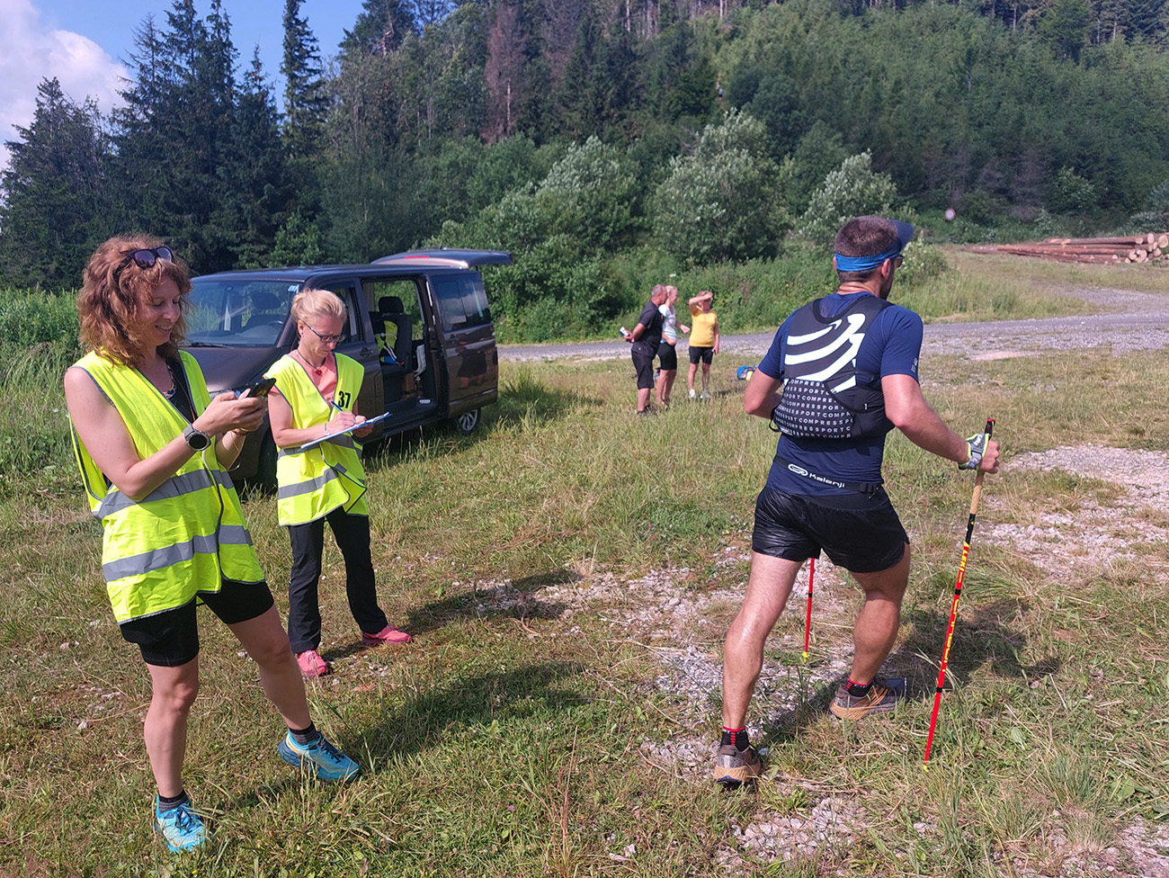 Pozor,_podozrivá_tmavá_dodávka_už_aj_v_Nízkych_Tatrách!!!
