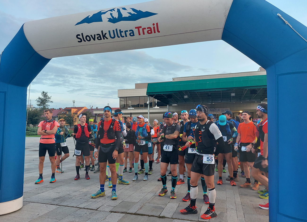 Rýchlo fotím, kým sa moc nehýbu, svetlo je slabé pre mobil. Rýchlo_fotím,_kým_sa_moc_nehýbu,_svetlo_je_slabé_pre_mobil.