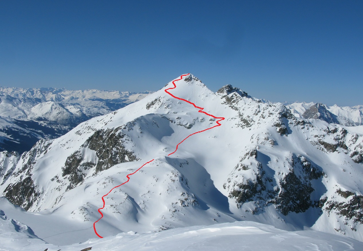 Piz_Calderas,_top_cieľ_pre_chatu_Jenatsch_ale_aj_z_Julierpassu