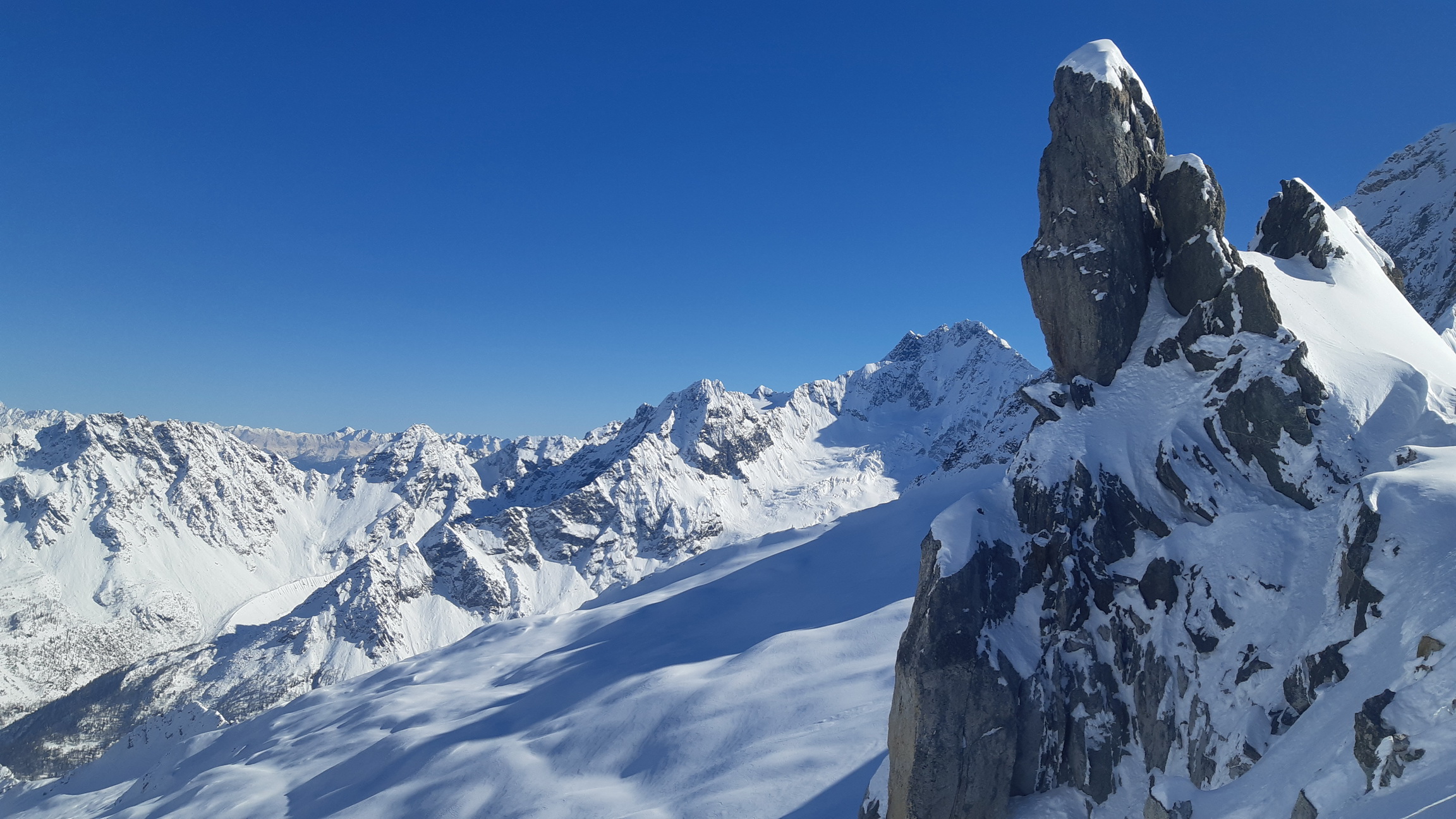 skialp-val-forno-hreben-pod-cima-di-val-bona