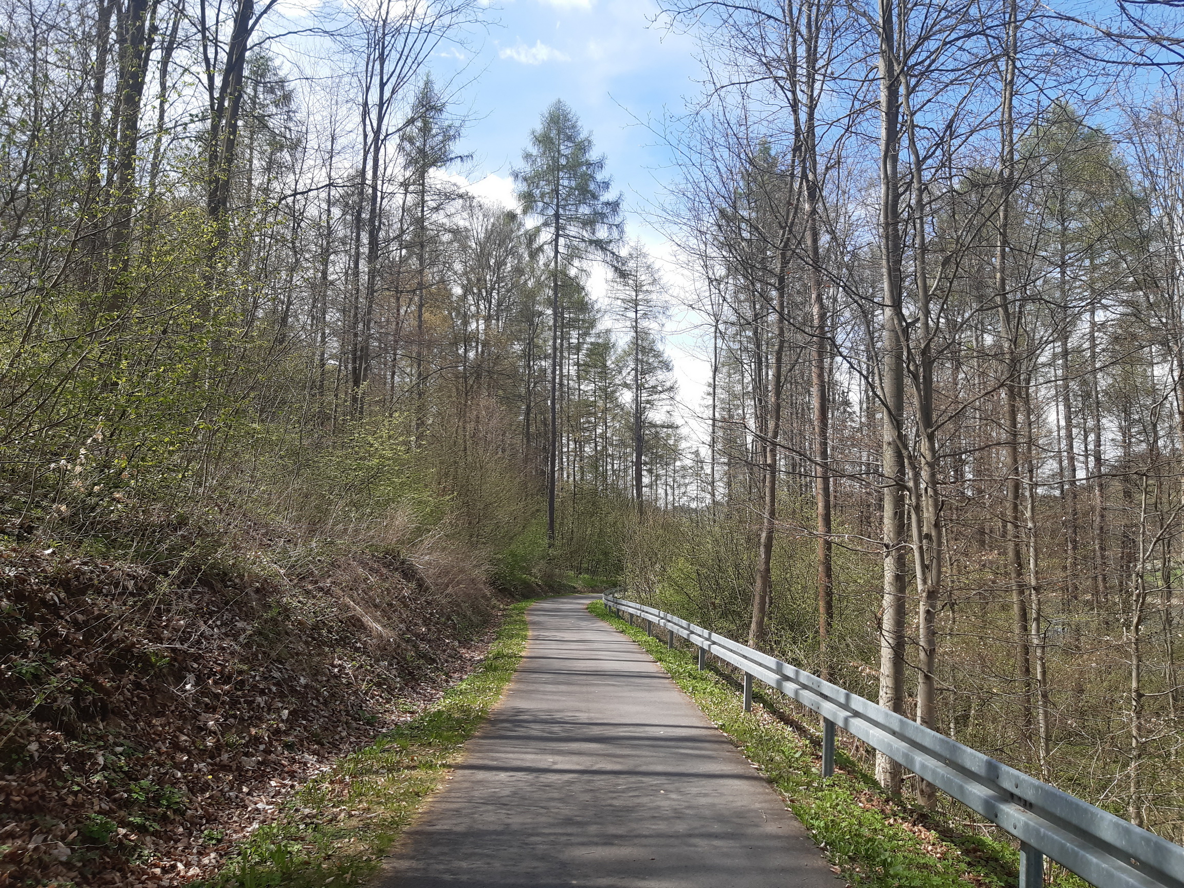 Cyklotrasa_okolo_Czorstynskej_priehrady_v_Poľsku