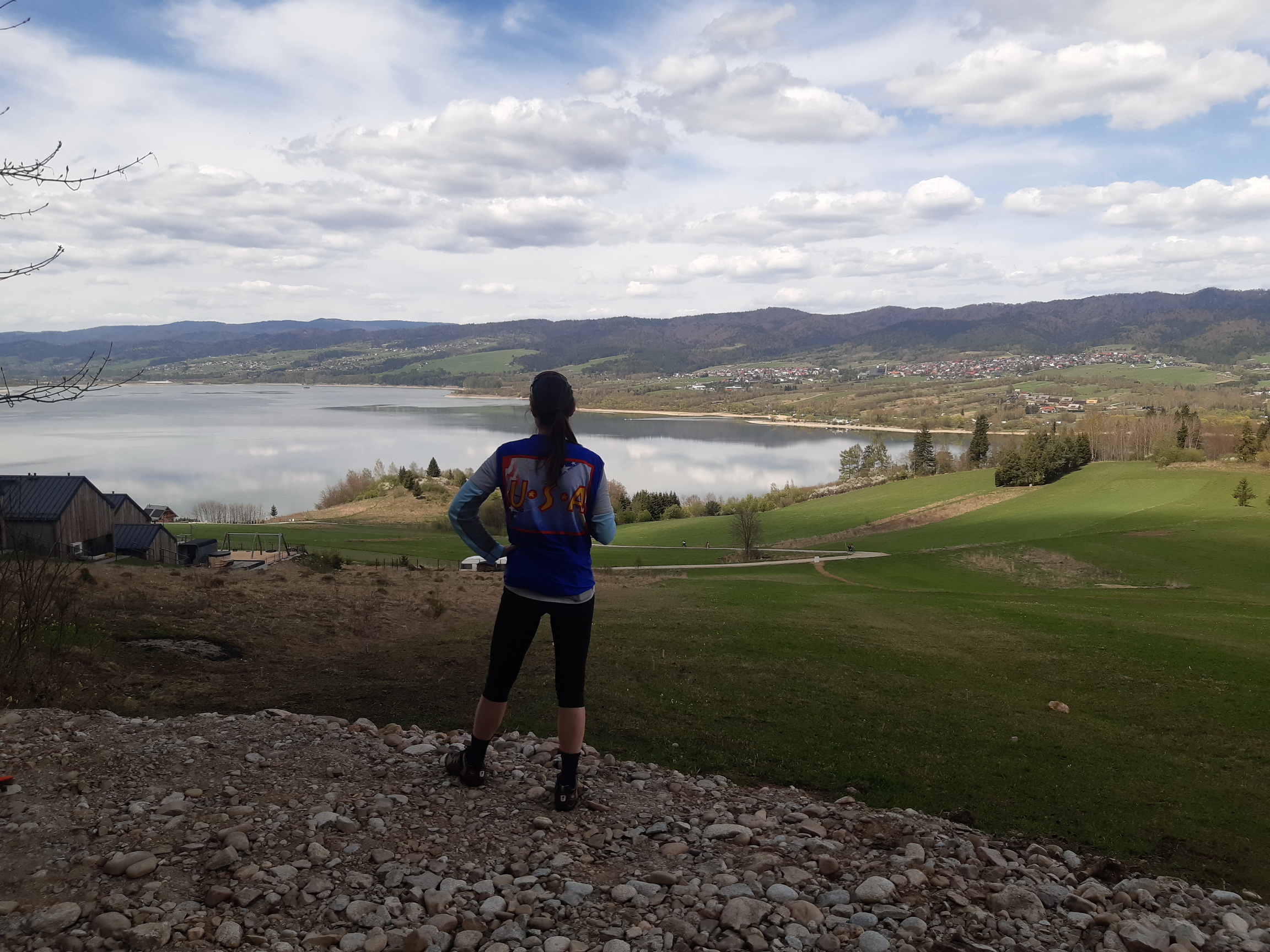 Cyklotrasa_okolo_Czorstynskej_priehrady_v_Poľsku