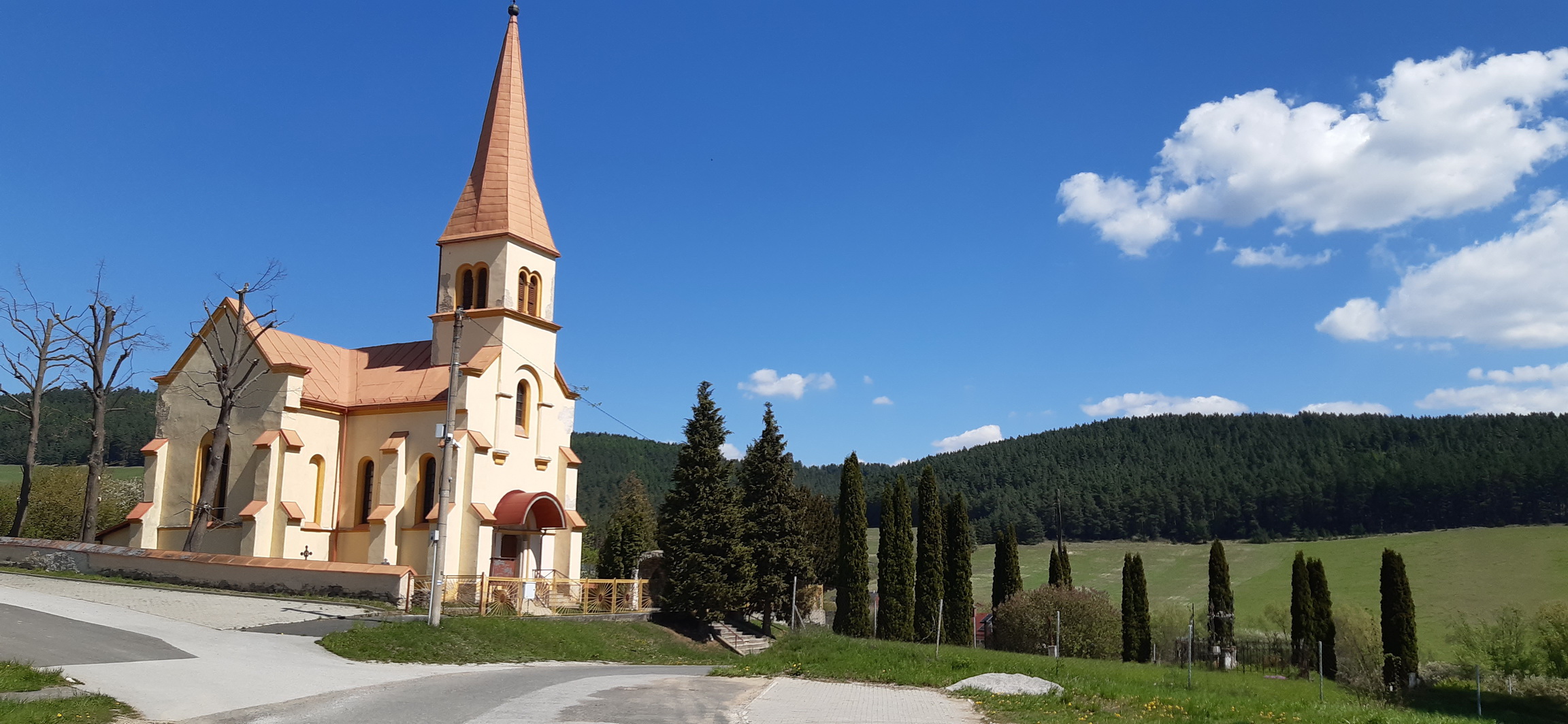 Čenčice_nad_Janovcami,_kostol_sv._Štefana_Uhorského