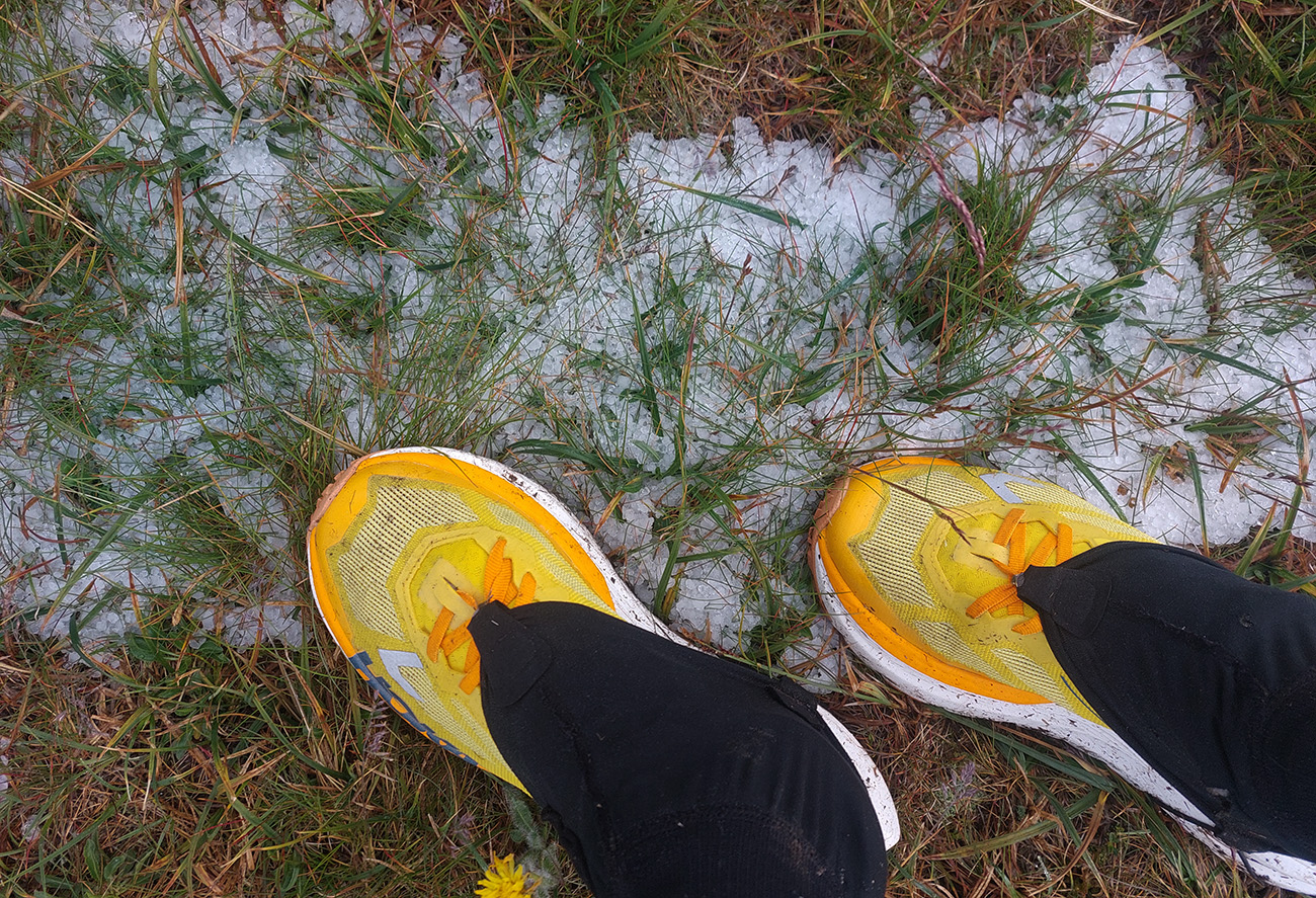 ...lebo_aj_zvyšky_vysokohorského_„leta“_sa_všade_povaľovali.