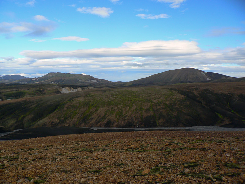 island-9-duhovy-pochod-a-lavove-polia