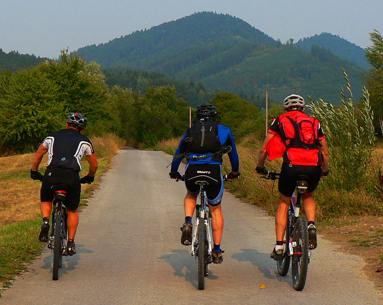 na-bajkoch-okolo-hradu-zniev